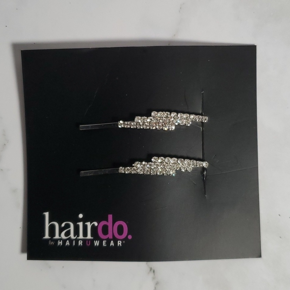 New HAIRUWEAR Stylish Hair Clips.